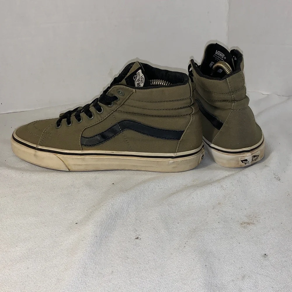 Vans Men’s Sk8-Hi Army Green/Black Canvas High-Top Sneakers